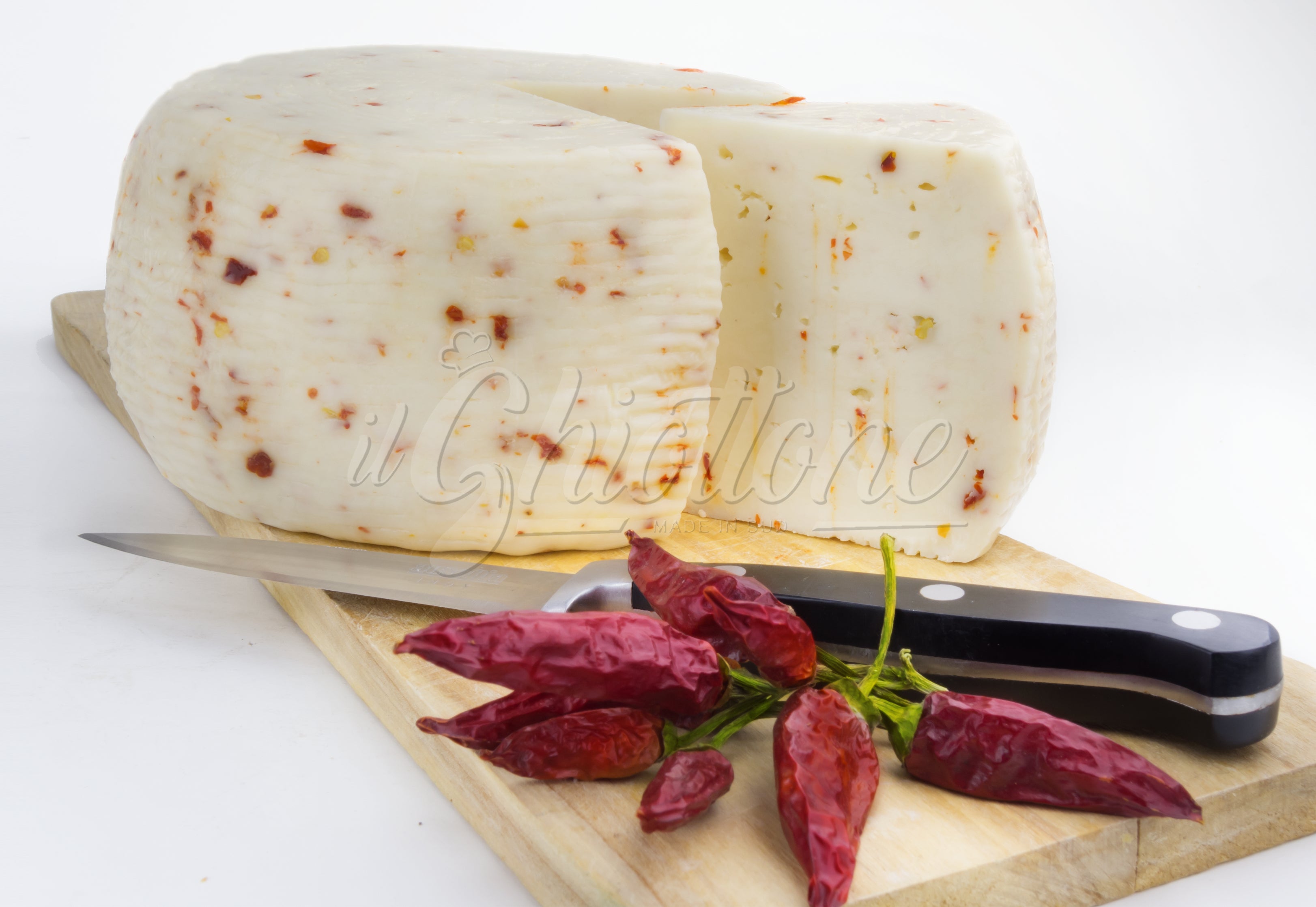 Caciotta di pecora al peperoncino