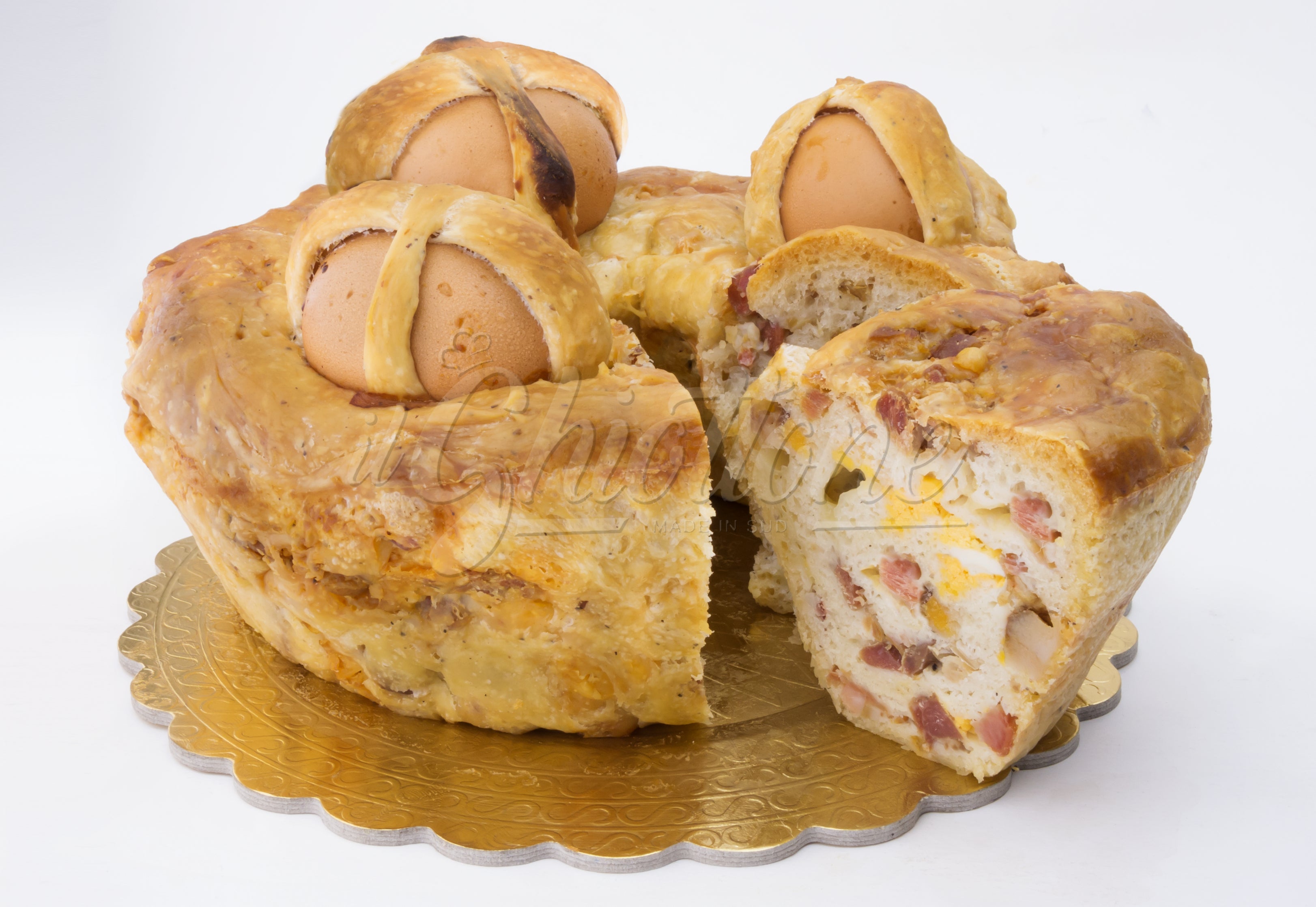 Casatiello salumi + uova + formaggi